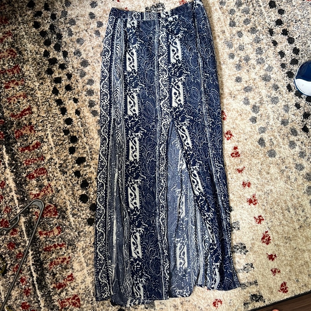American Eagle cottage-core maxi skirt with two front cut outs.
